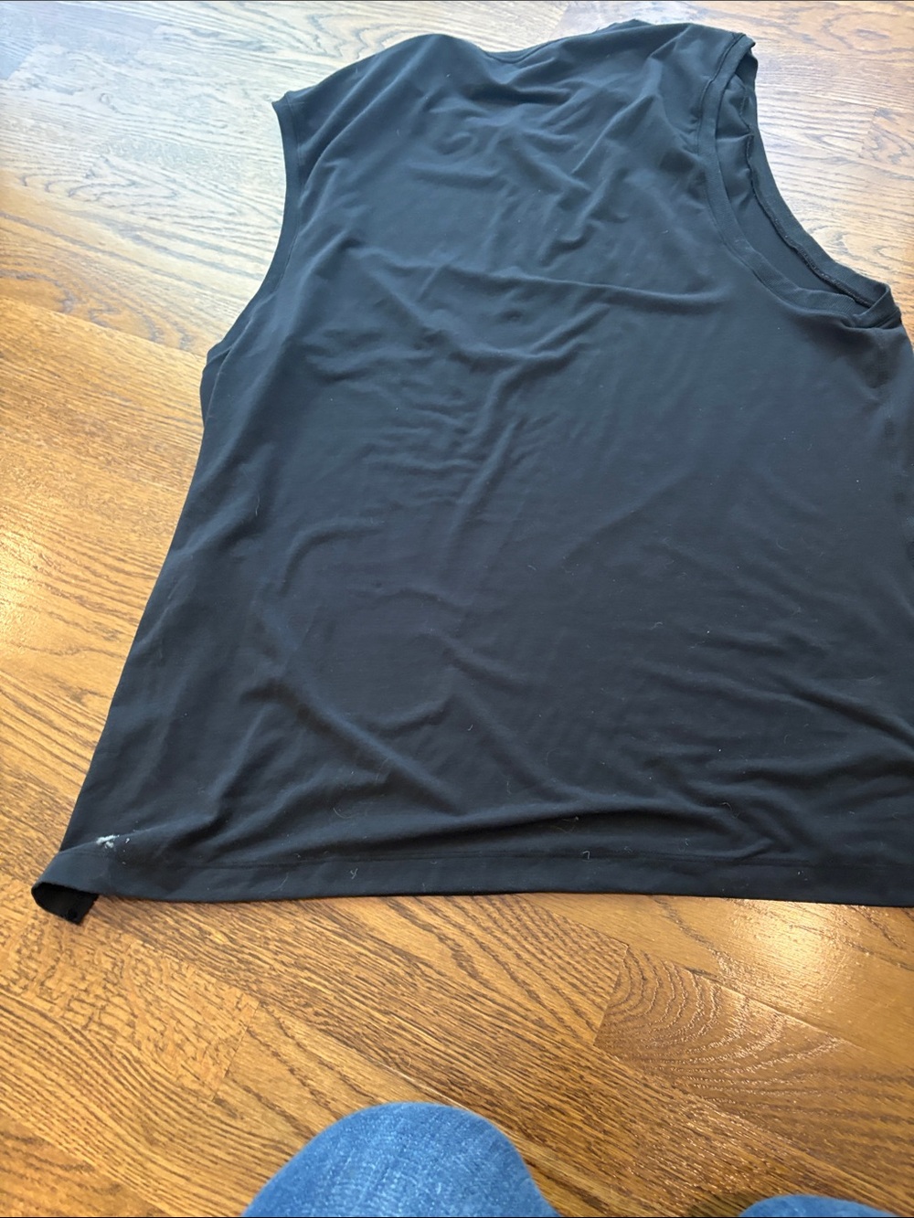 Nike Black Performance Sleeveless Tank with Silver Swoosh - Picture 4 of 6